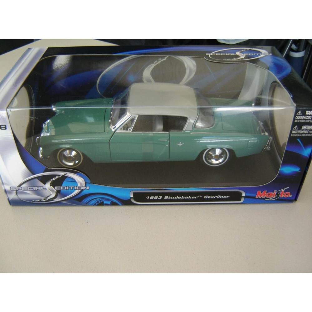 1953 Studebaker Starliner 2Dr. Hardtop 1/18 MAISTO SE #31651‎